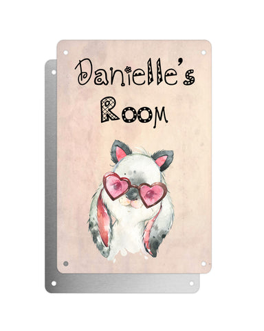 Cute Animal Personalised Name Plaque – Baby Bunny with Heart Sunglasses | Vintage-Style Aluminium Sign for Kids’ Room