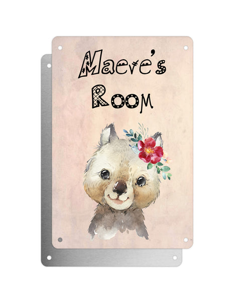 Cute Animal Personalised Name Plaque – Baby Wombat With Flower | Vintage-Style Aluminium Sign for Kids’ Room