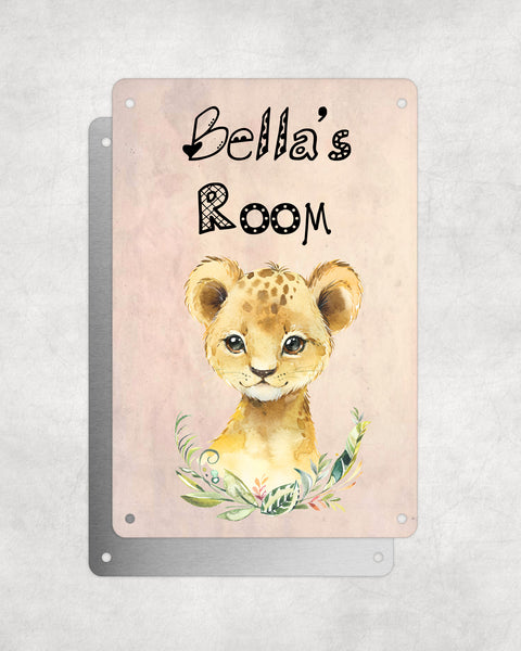 Cute Animal Personalised Name Plaque – Baby Lion With Wreath | Vintage-Style Aluminium Sign for Kids’ Room