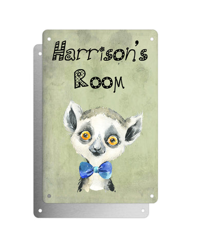 Cute Animal Personalised Name Plaque – Baby Lemur With Blue Bow Tie | Vintage-Style Green Aluminium Sign for Kids’ Room