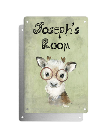 Cute Animal Personalised Name Plaque – Baby Reindeer With Brown Glasses | Vintage-Style Aluminium Sign for Kids’ Room