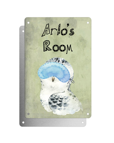 Cute Animal Personalised Name Plaque – Snowy Owl With Sleep Mask | Vintage-Style Green Aluminium Sign for Kids’ Room