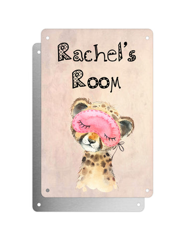 Cute Animal Personalised Name Plaque – Baby Cheetah With Sleep Mask | Vintage-Style Aluminium Sign for Kids’ Room