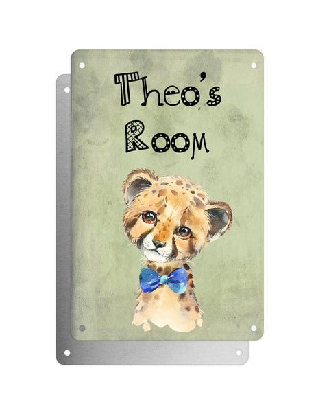 Cute Animal Personalised Name Plaque – Baby Cheetah With Blue Bow Tie | Vintage-Style Green Aluminium Sign for Kids’ Room