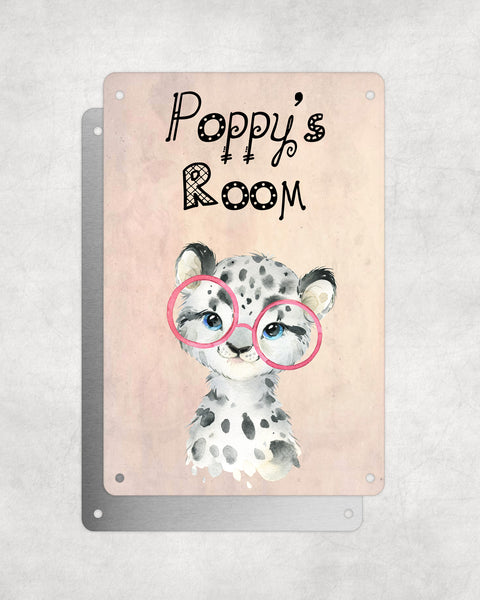 Cute Animal Personalised Name Plaque – Baby Leopard With Pink Glasses | Vintage-Style Aluminium Sign for Kids’ Room