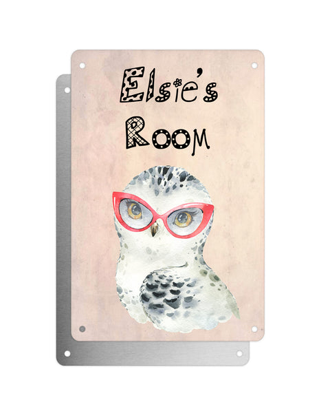 Cute Animal Personalised Name Plaque – Snowy Owl With Red Glasses | Vintage-Style Aluminium Sign for Kids’ Room