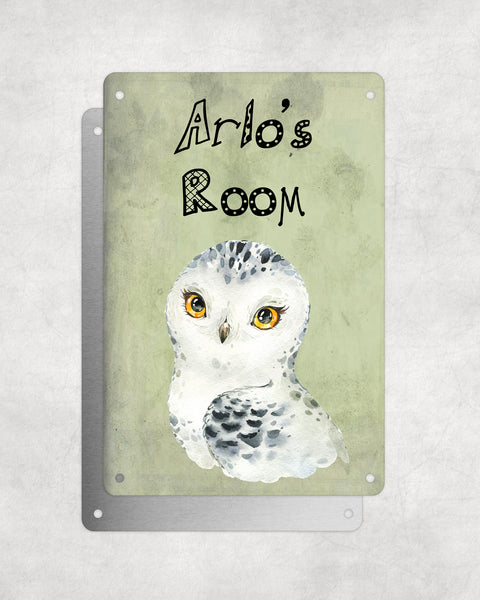 Cute Animal Personalised Name Plaque – Snowy Owl | Vintage-Style Green Aluminium Sign for Kids’ Room